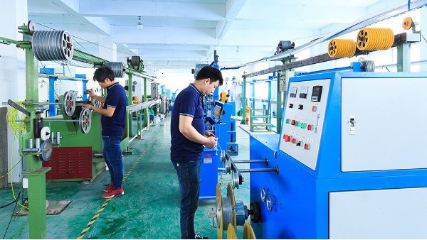 電線拉線,電線電纜廠家,電子線生產(chǎn),國(guó)標(biāo)線